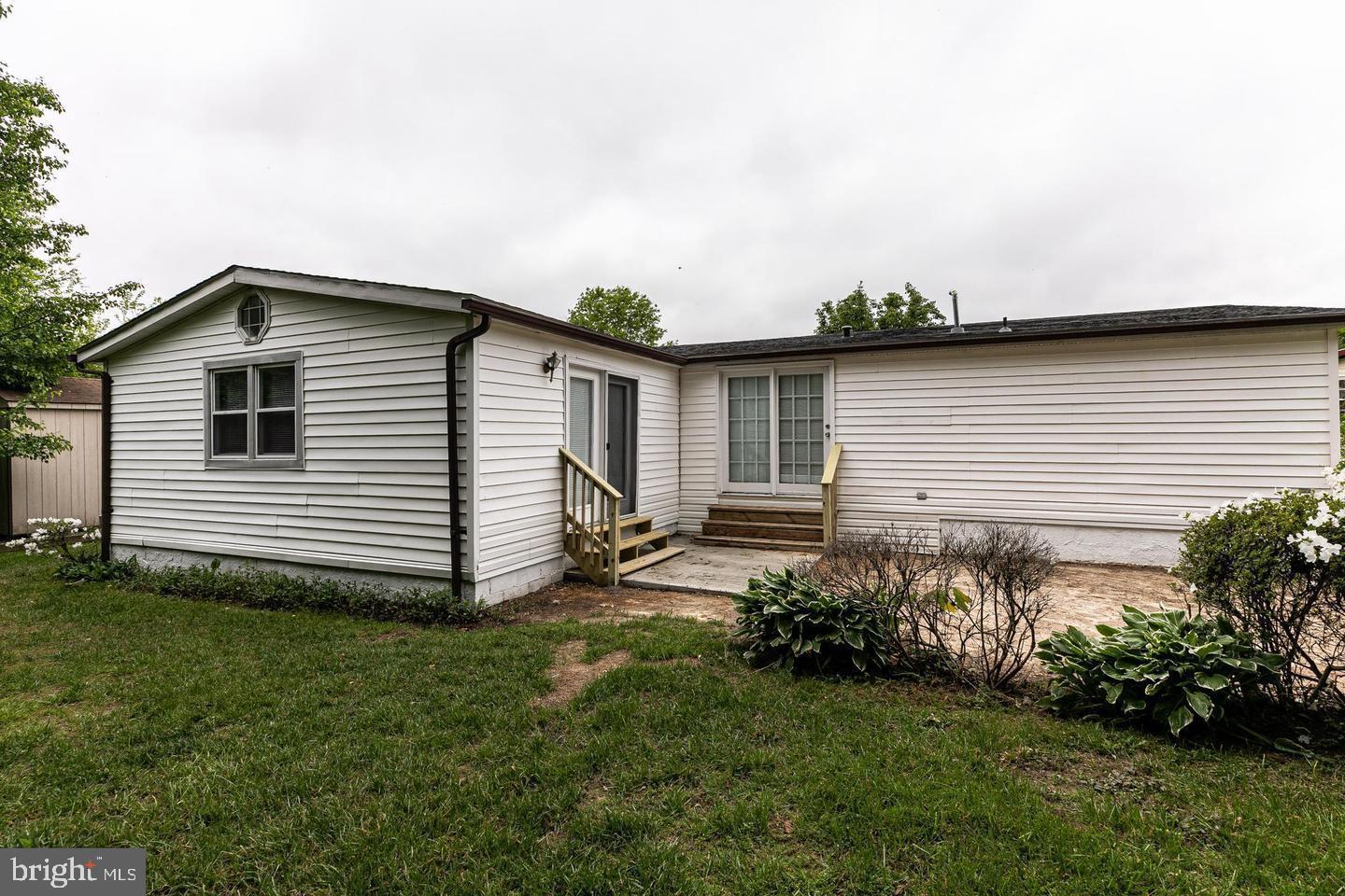 MOUNTAIN BUSH ESTATES - Residential