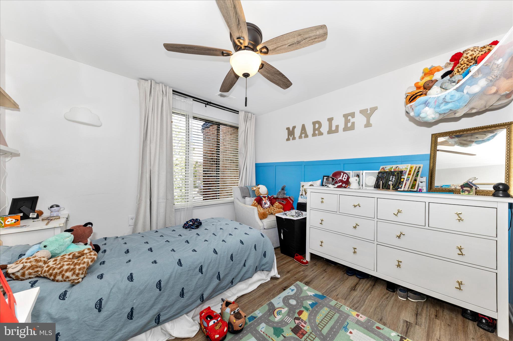 FARMINGDALE - Residential