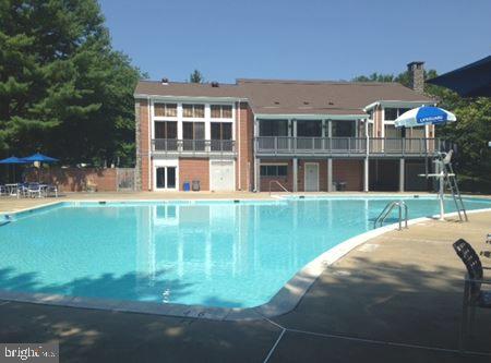 FARMINGDALE - Residential