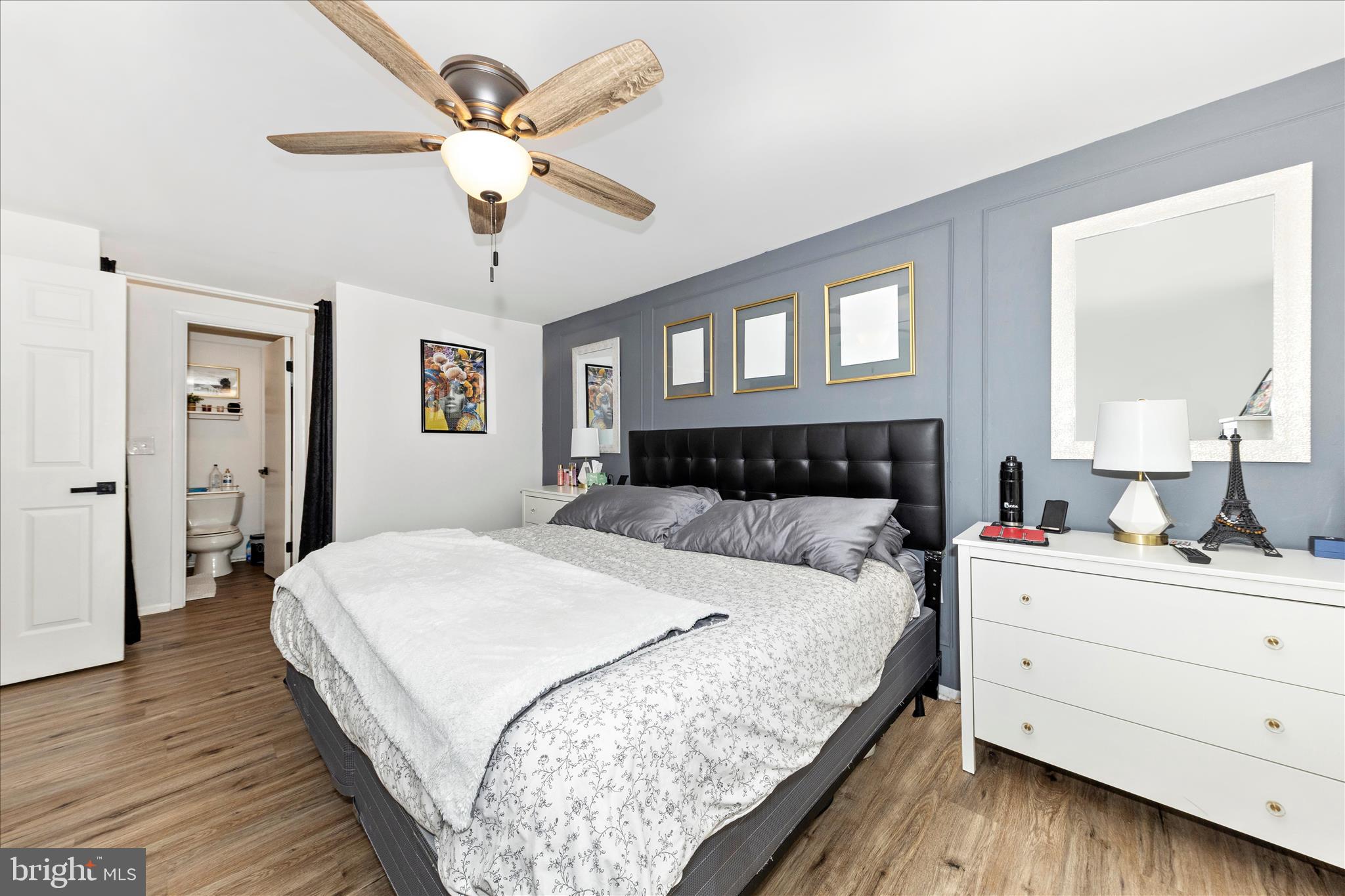FARMINGDALE - Residential
