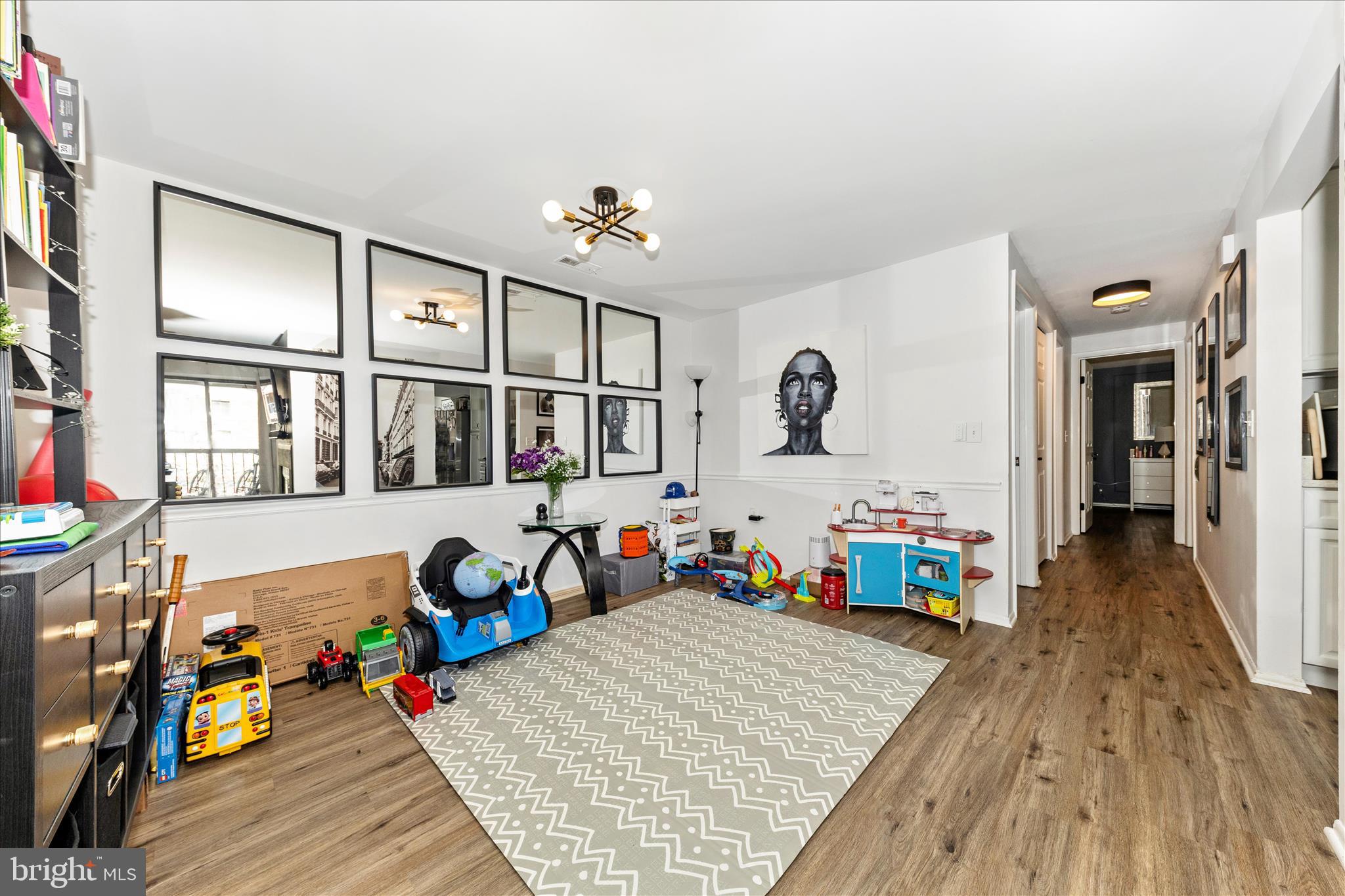 FARMINGDALE - Residential