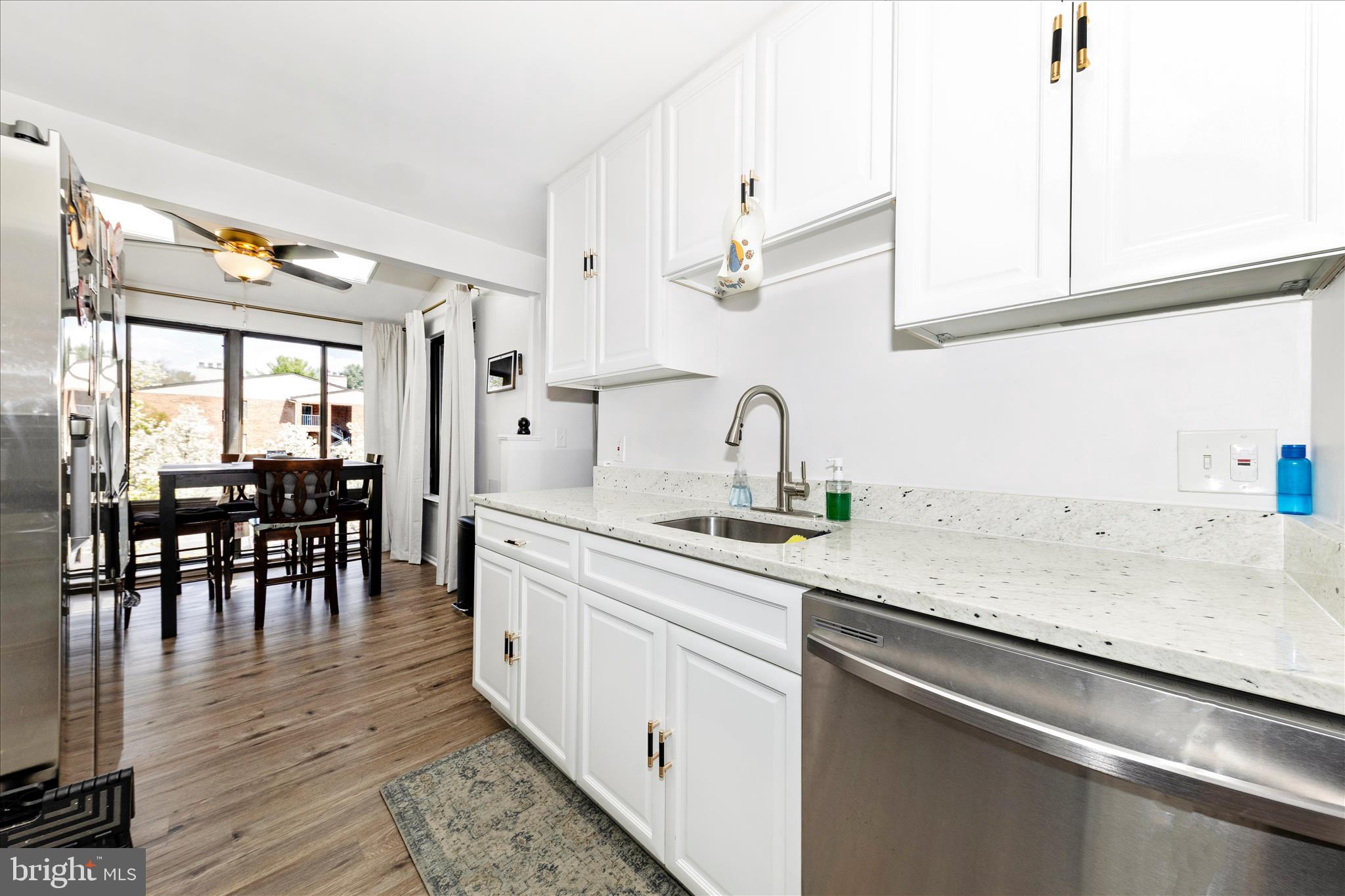 FARMINGDALE - Residential