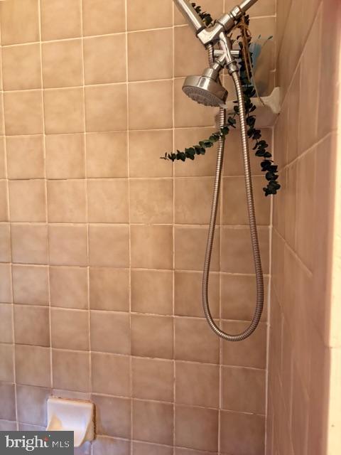 PHILADELPHIA (SOUTHWEST) - Residential