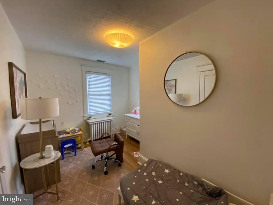 SILVER SPRING - Residential Lease