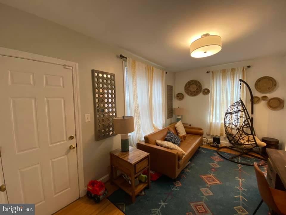 SILVER SPRING - Residential Lease