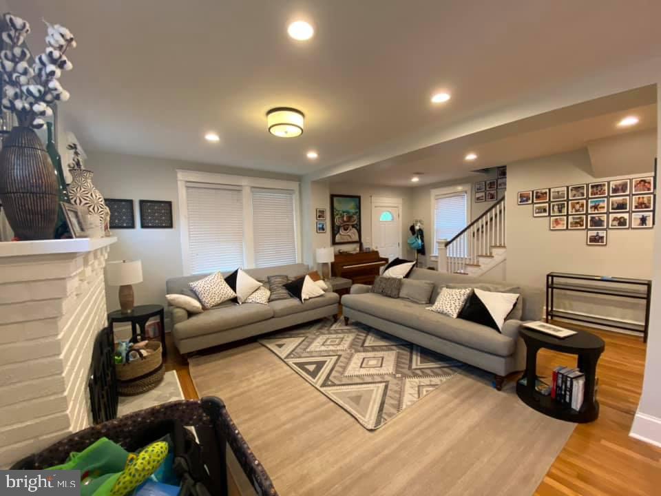 SILVER SPRING - Residential Lease