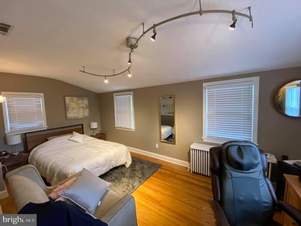 SILVER SPRING - Residential Lease