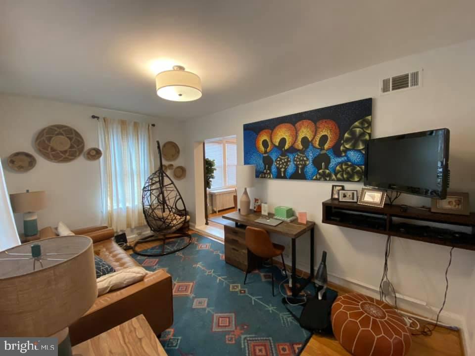 SILVER SPRING - Residential Lease