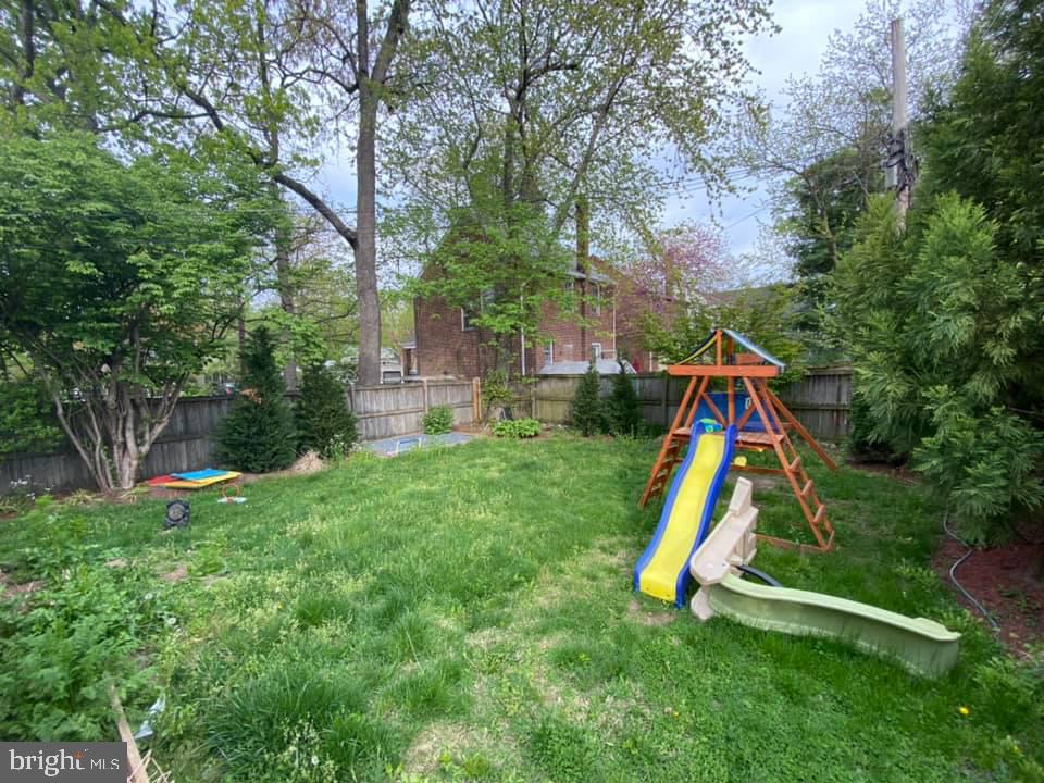 SILVER SPRING - Residential Lease