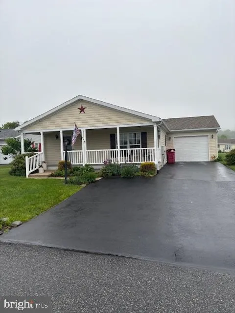 7 Mockingbird Court, Bechtelsville, PA MLS: PABK2057178