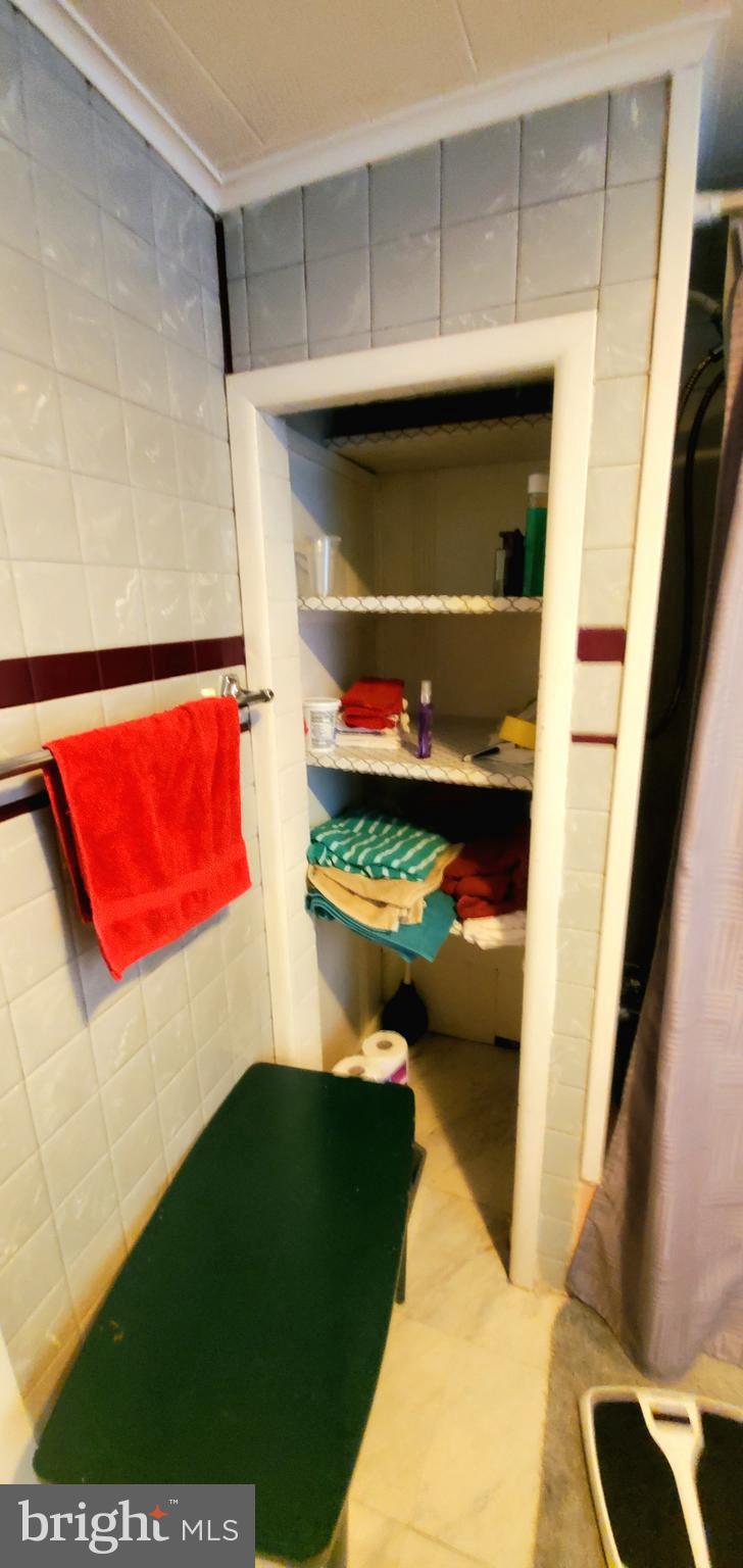 MIDDLEPORT - Residential