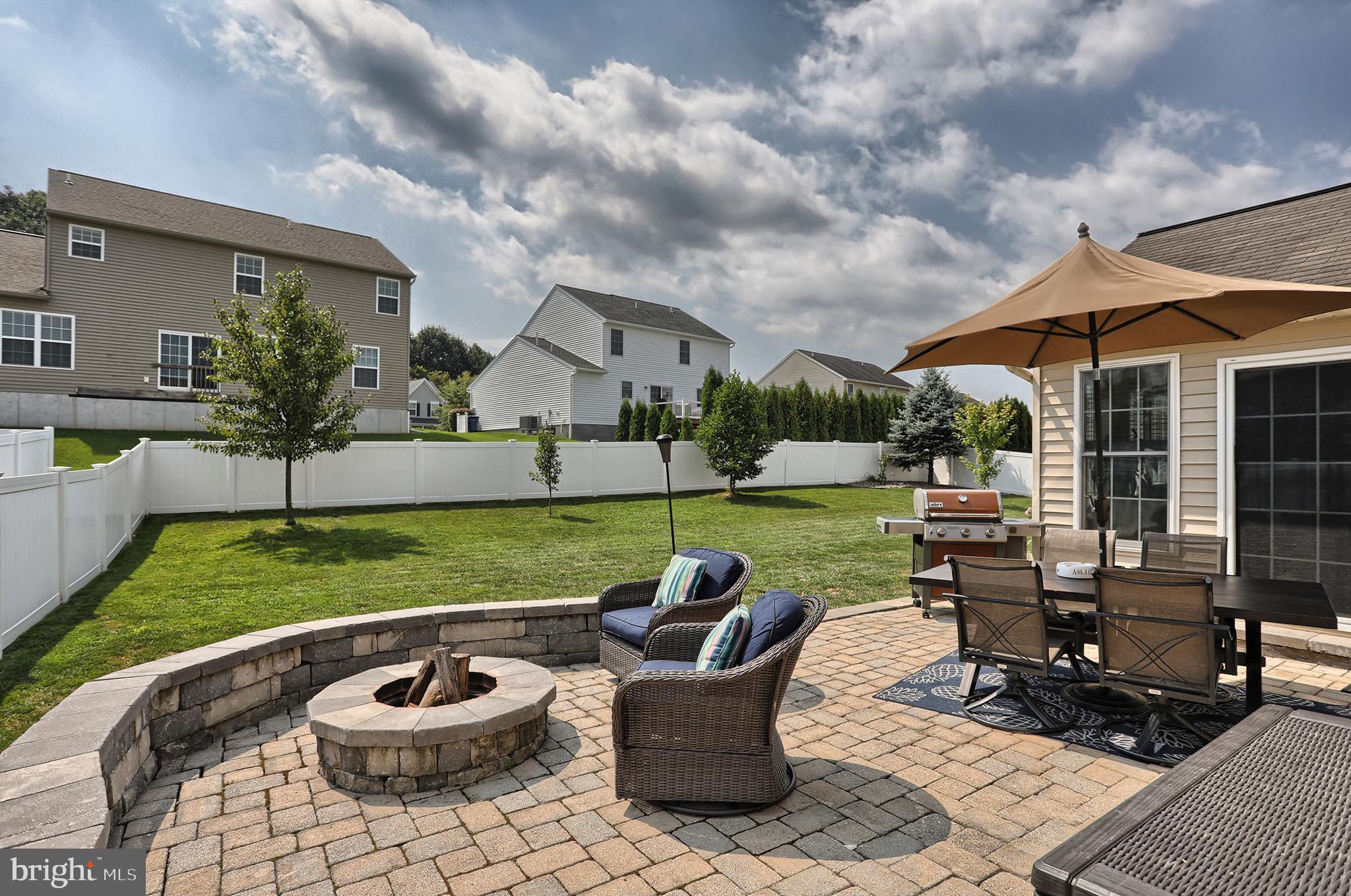 PINE RIDGE VILLAGE - Residential