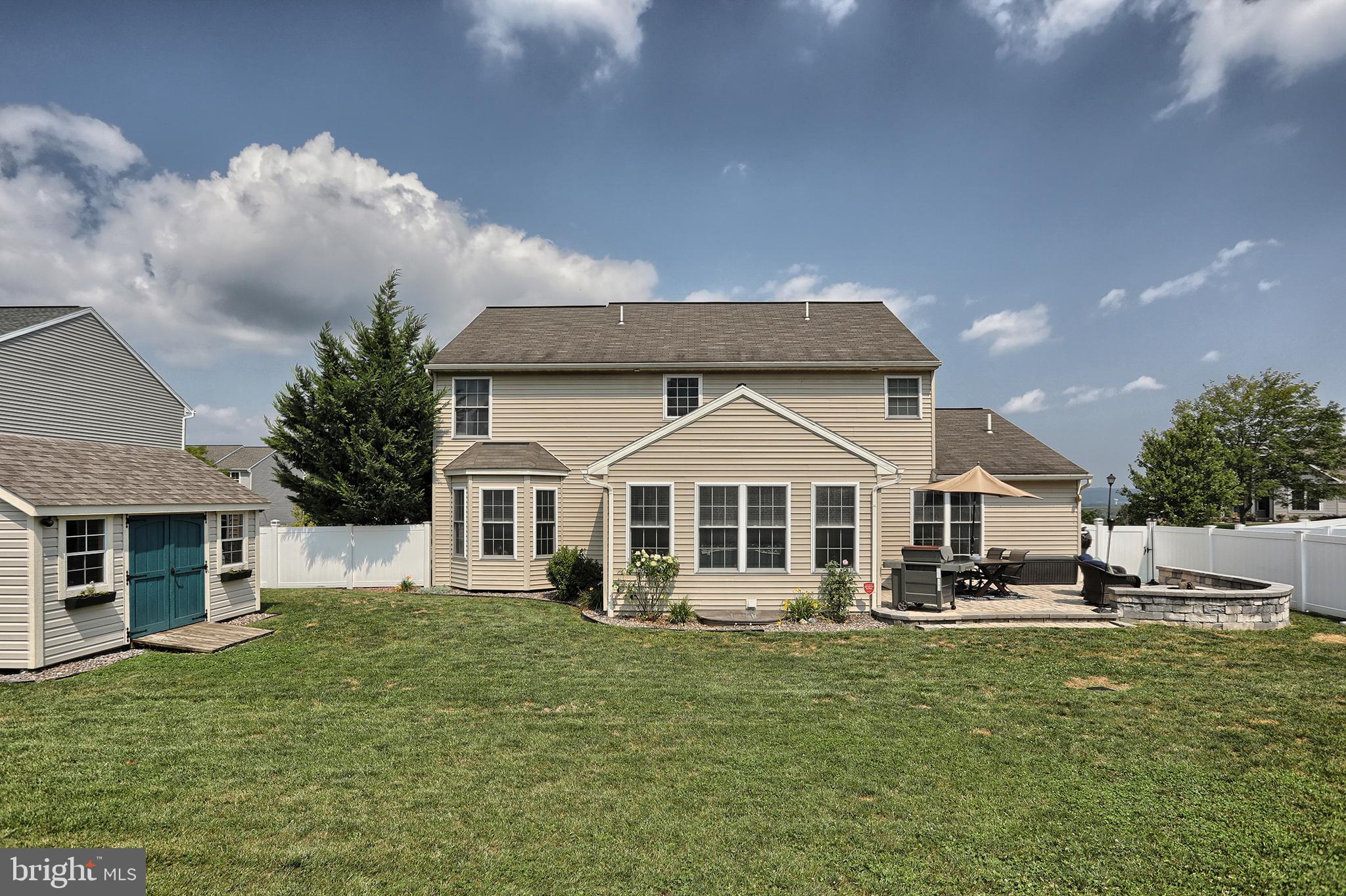 PINE RIDGE VILLAGE - Residential