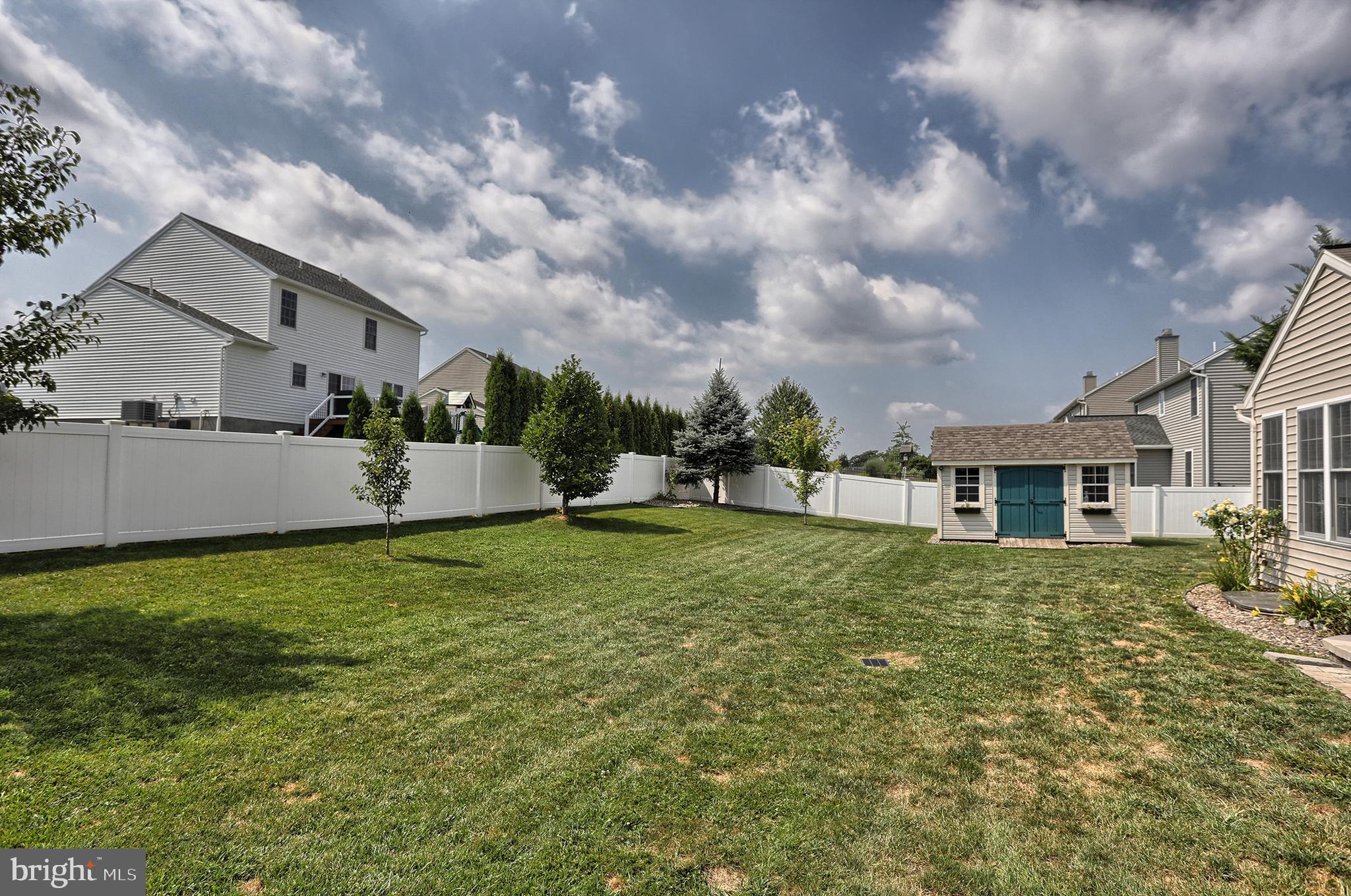 PINE RIDGE VILLAGE - Residential