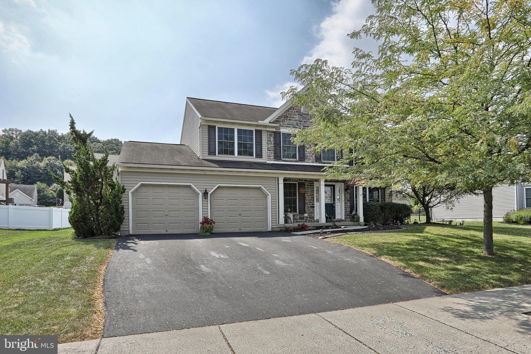 PINE RIDGE VILLAGE - Residential