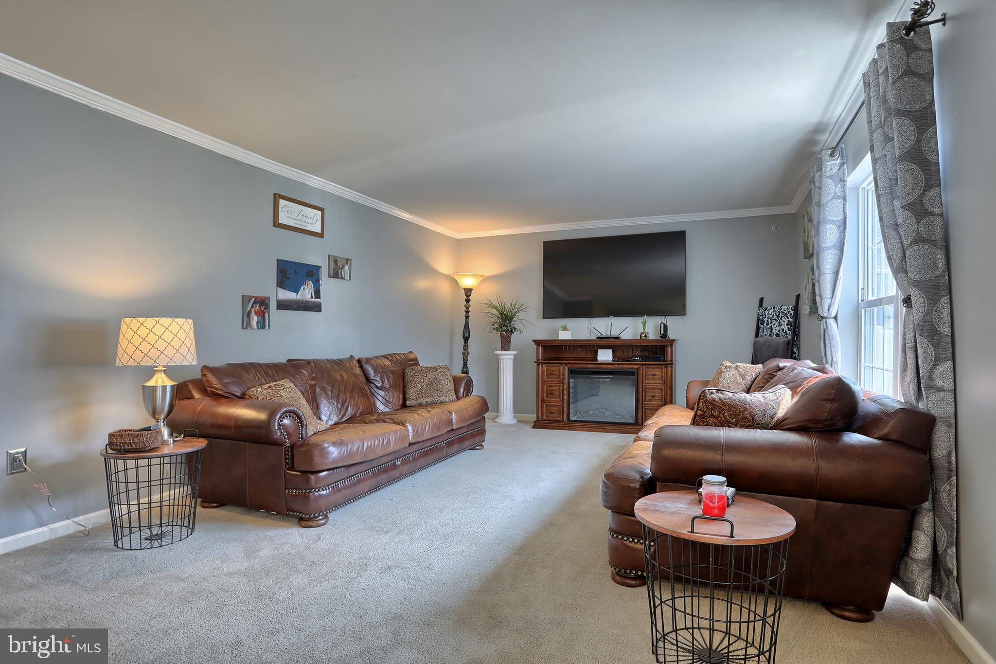 PINE RIDGE VILLAGE - Residential