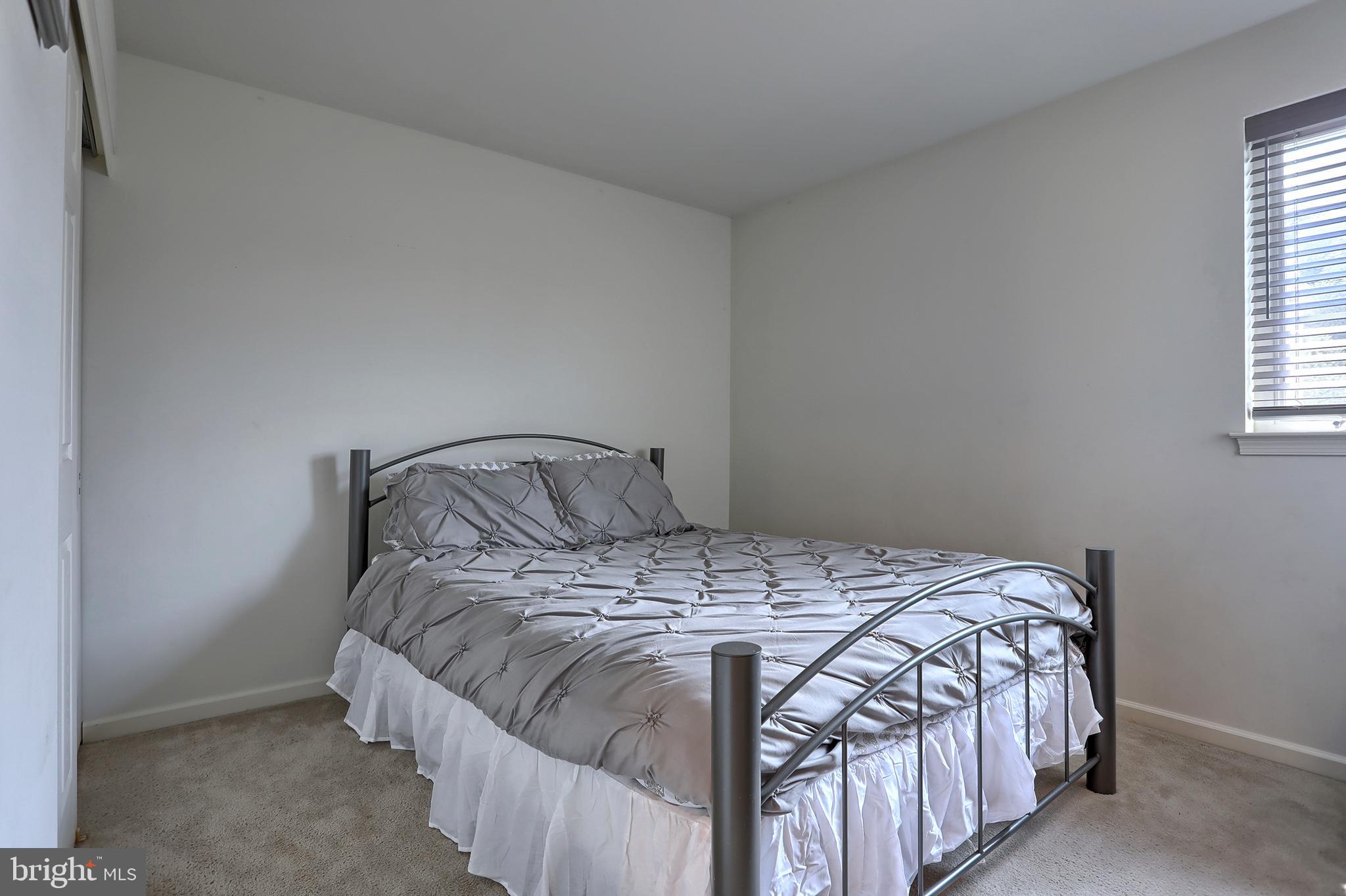 PINE RIDGE VILLAGE - Residential