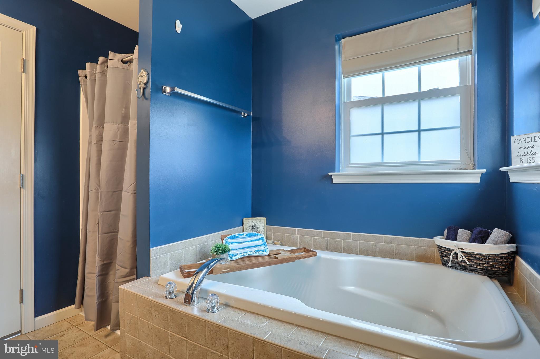 PINE RIDGE VILLAGE - Residential