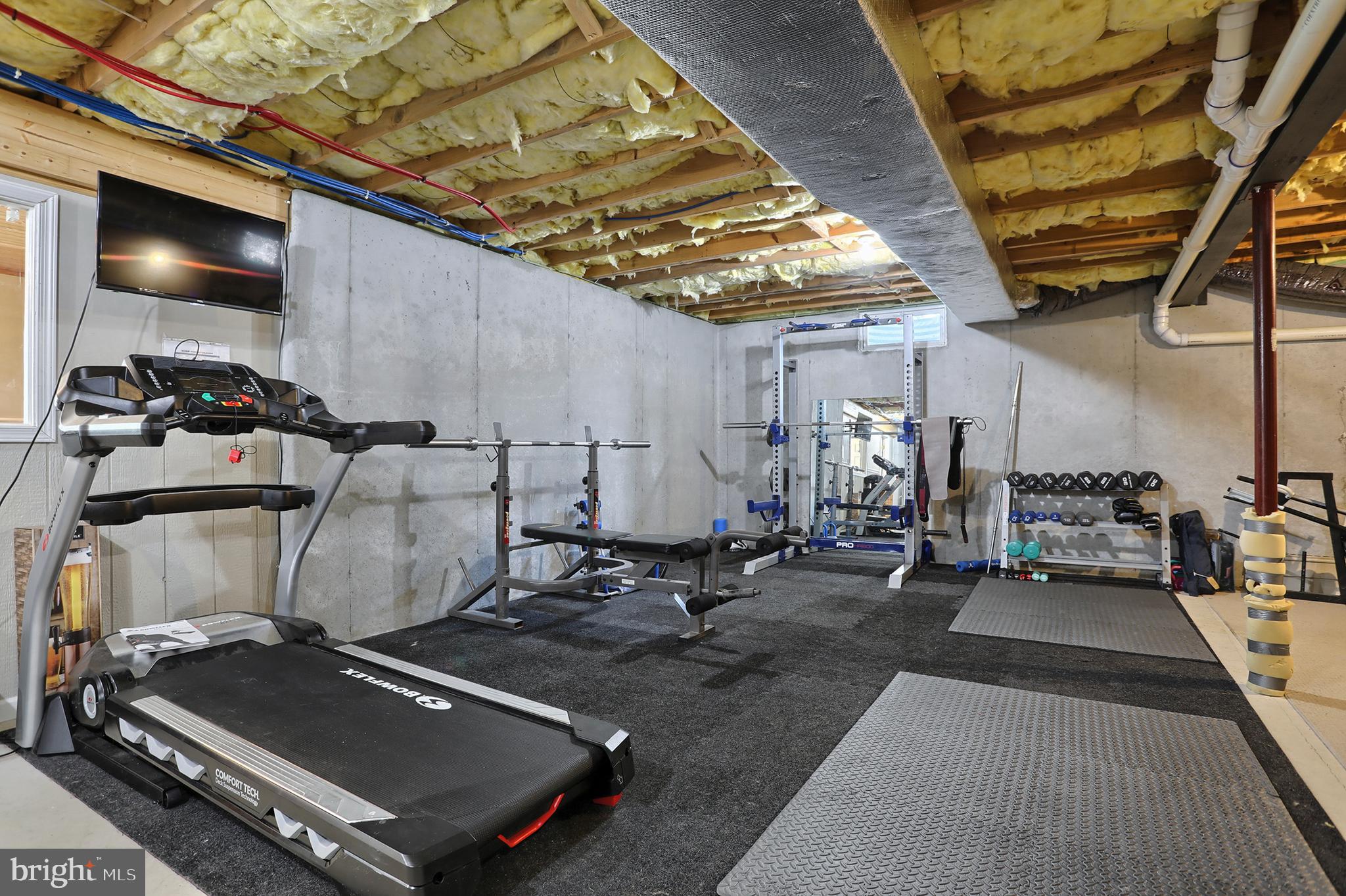 PINE RIDGE VILLAGE - Residential