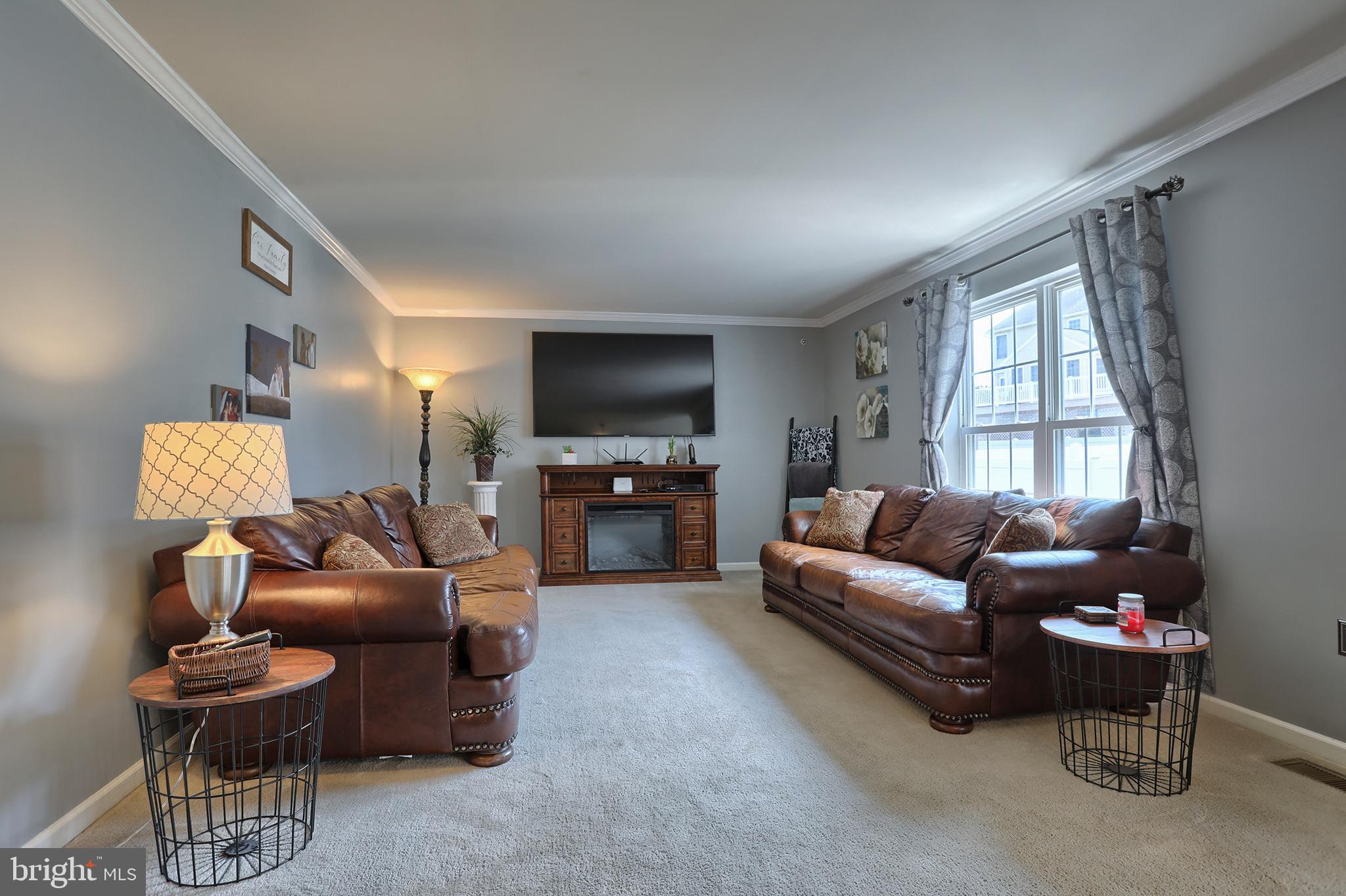 PINE RIDGE VILLAGE - Residential