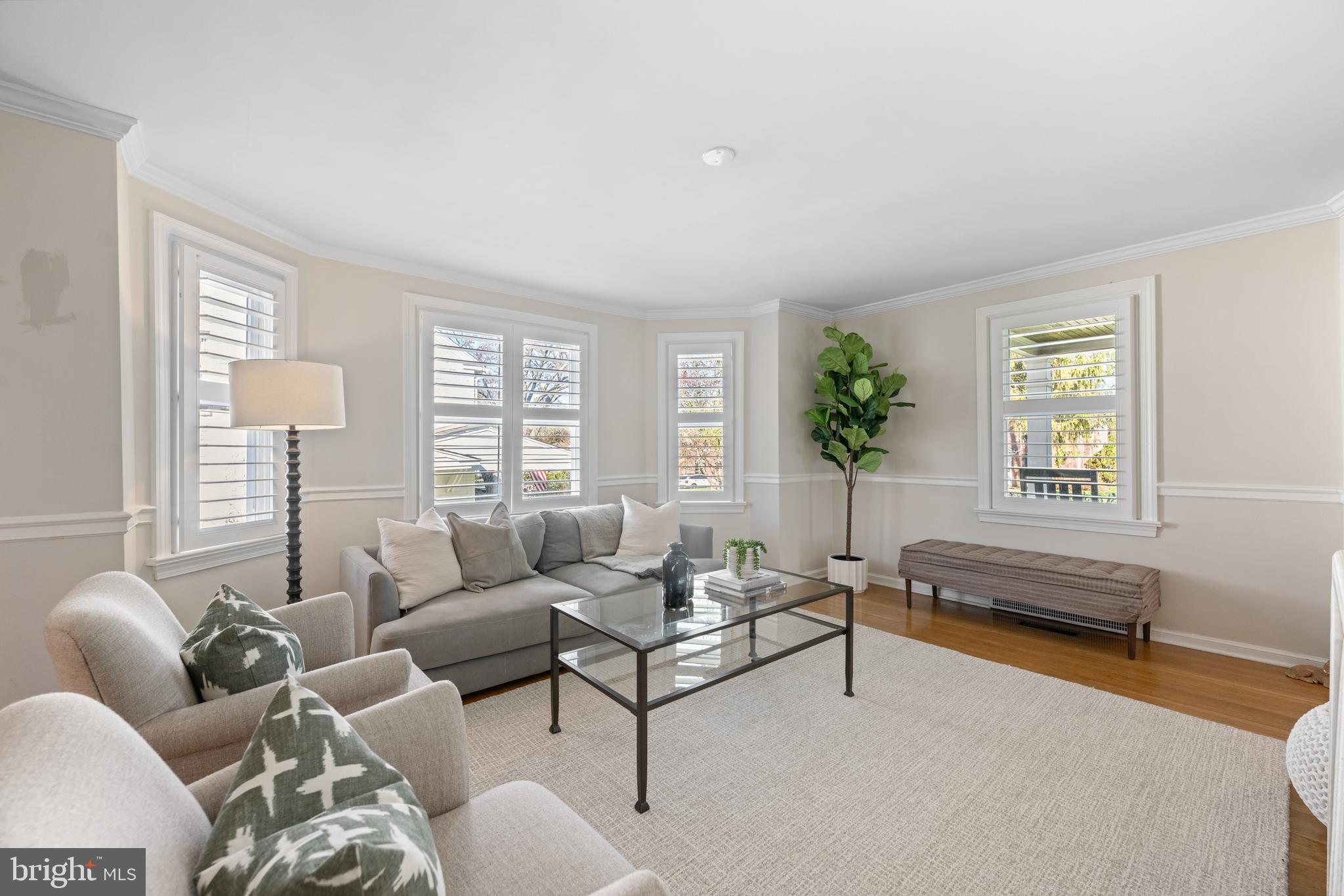 OLD OAKS - Residential