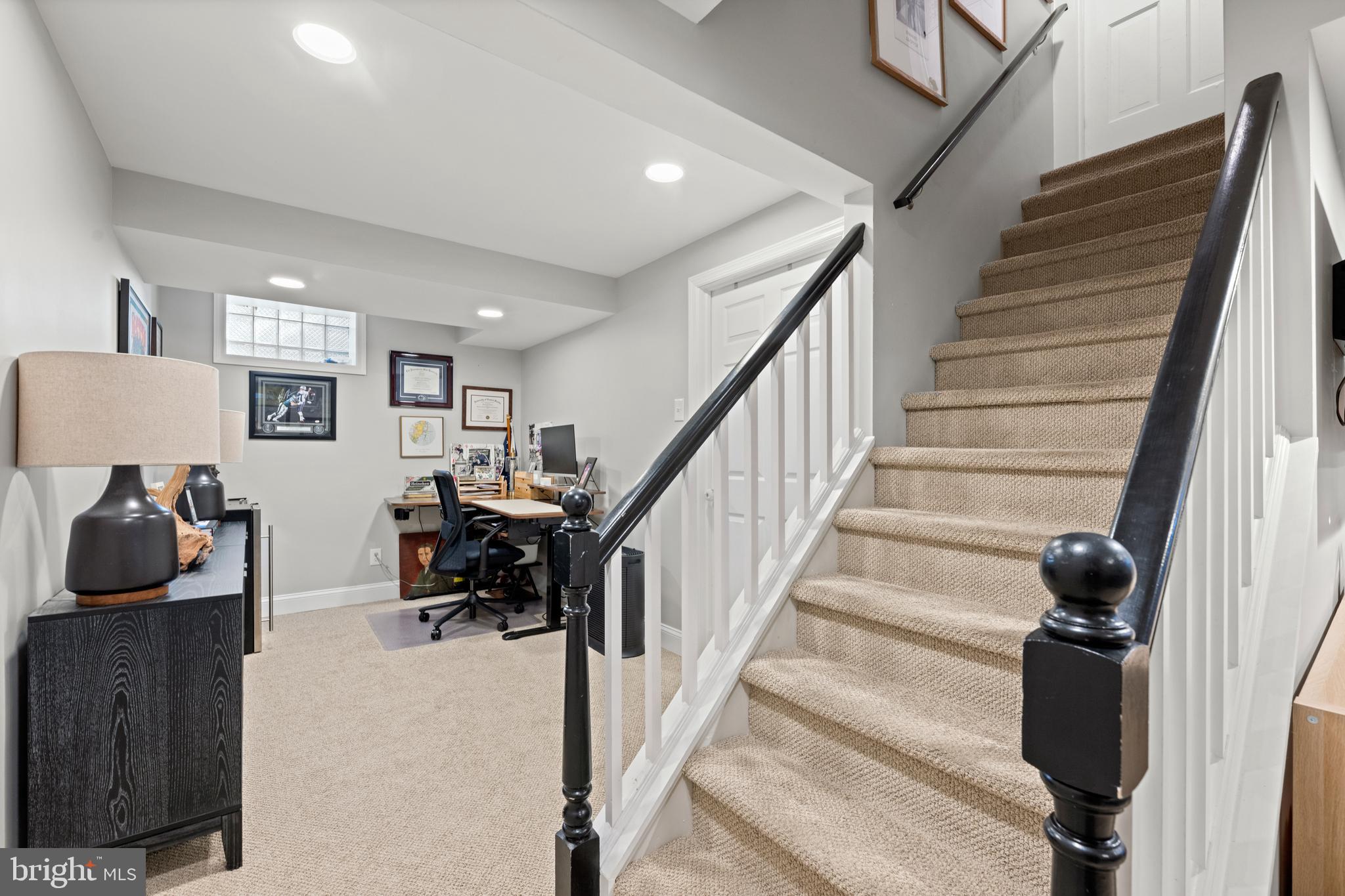 OLD OAKS - Residential