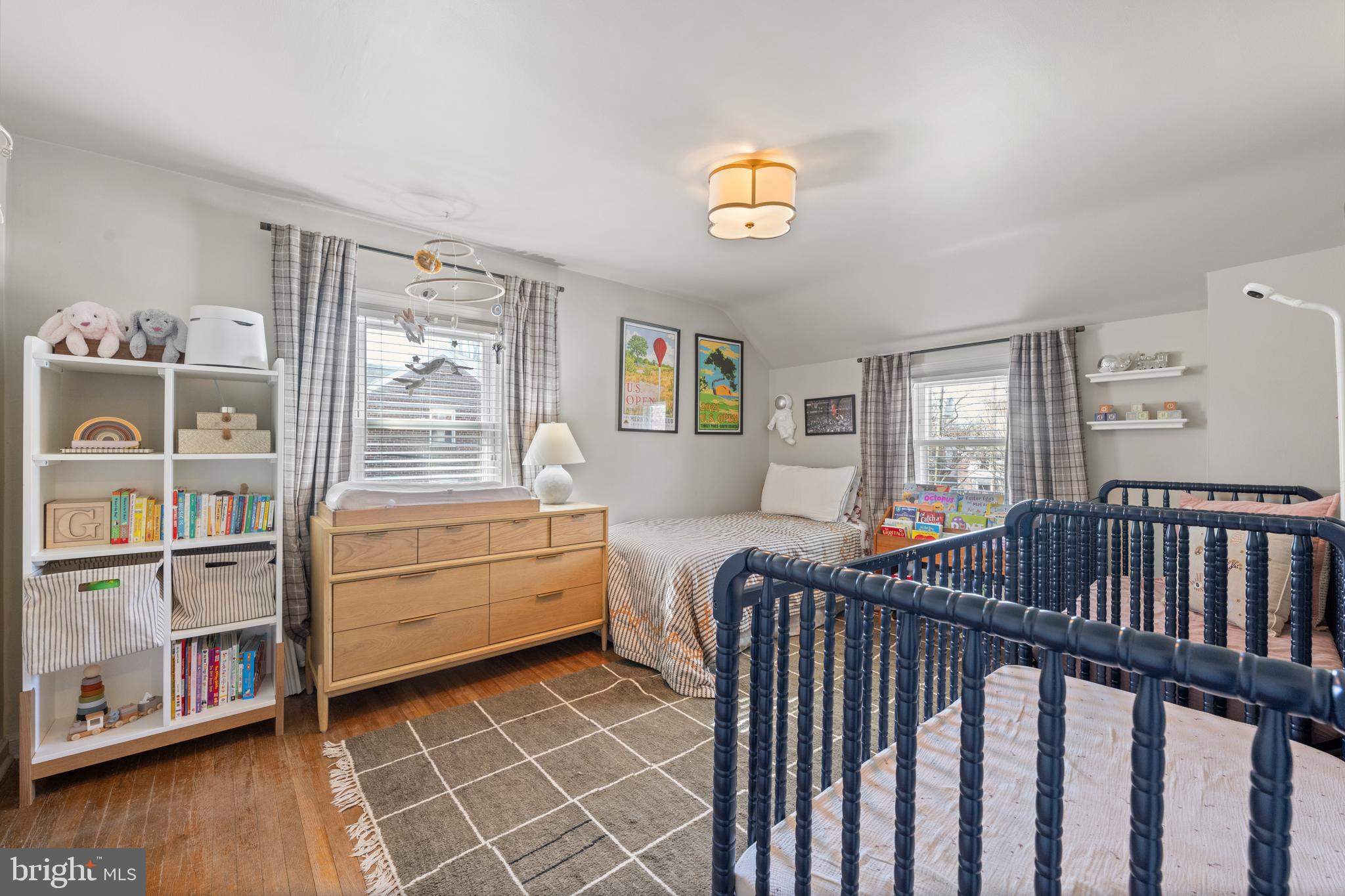 OLD OAKS - Residential