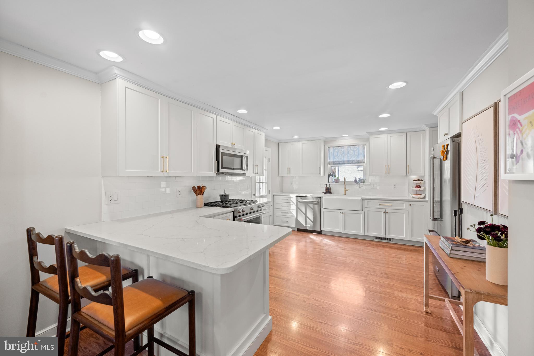 OLD OAKS - Residential