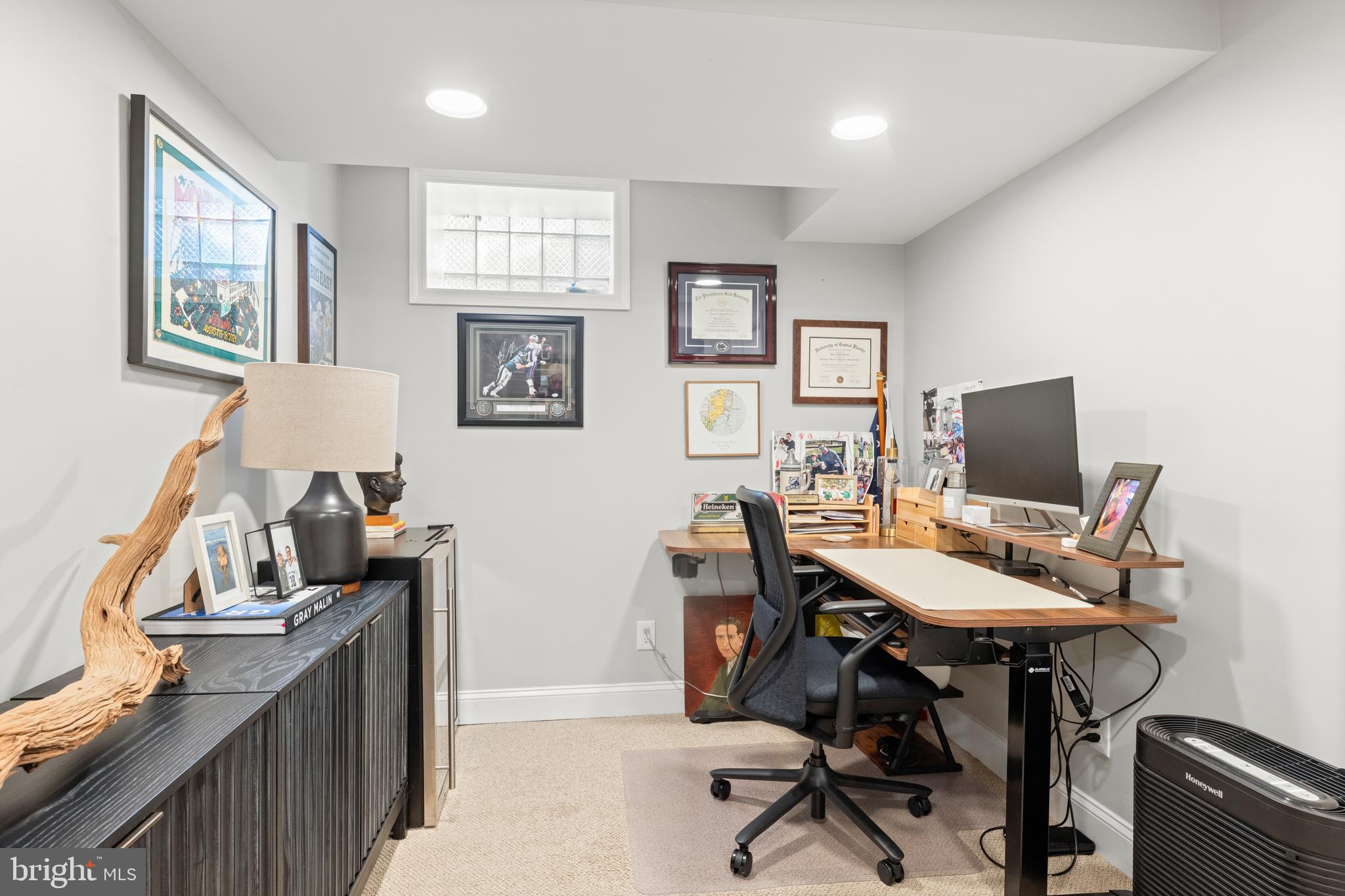 OLD OAKS - Residential