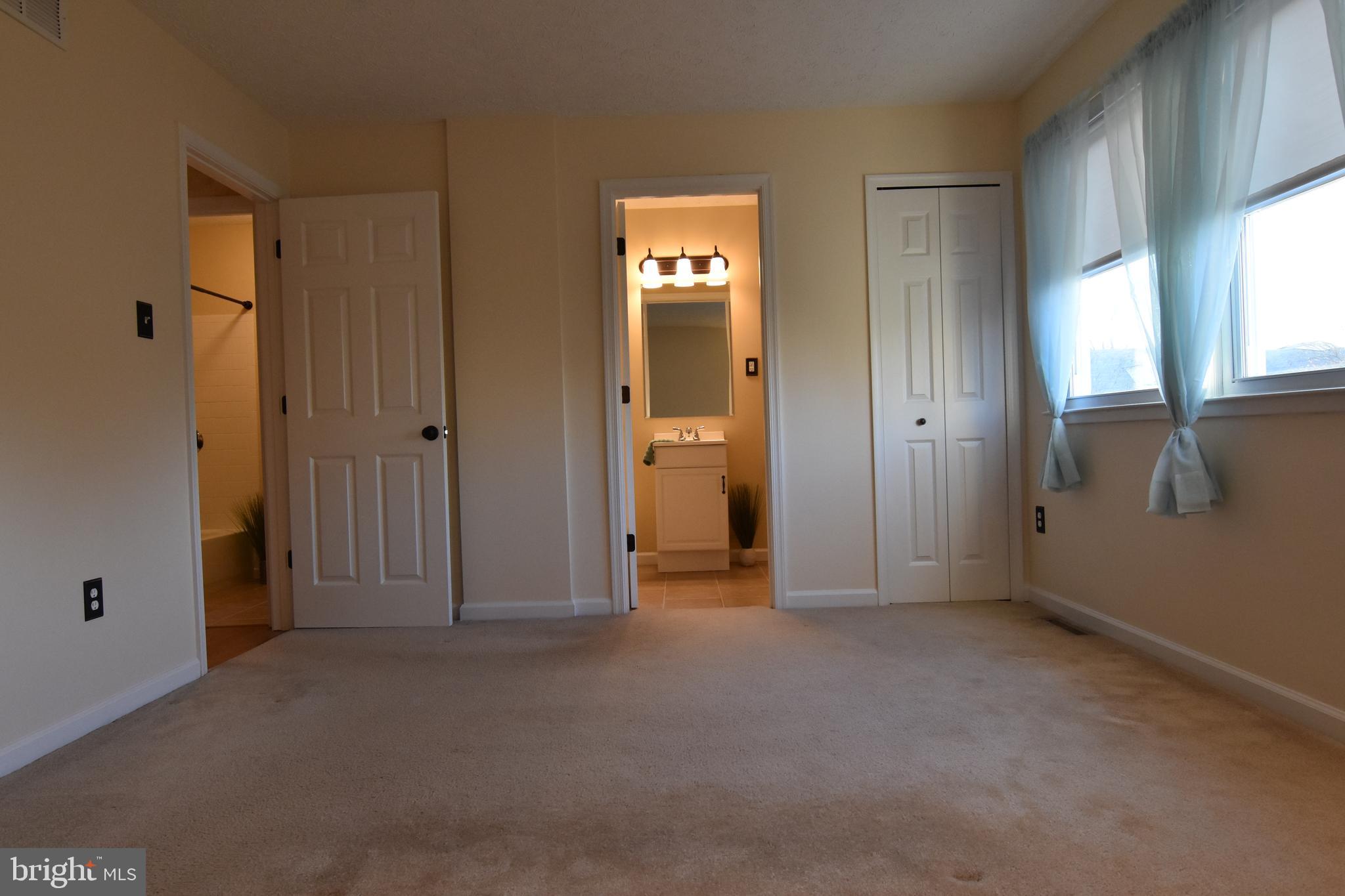 RIVIERA BEACH - Residential