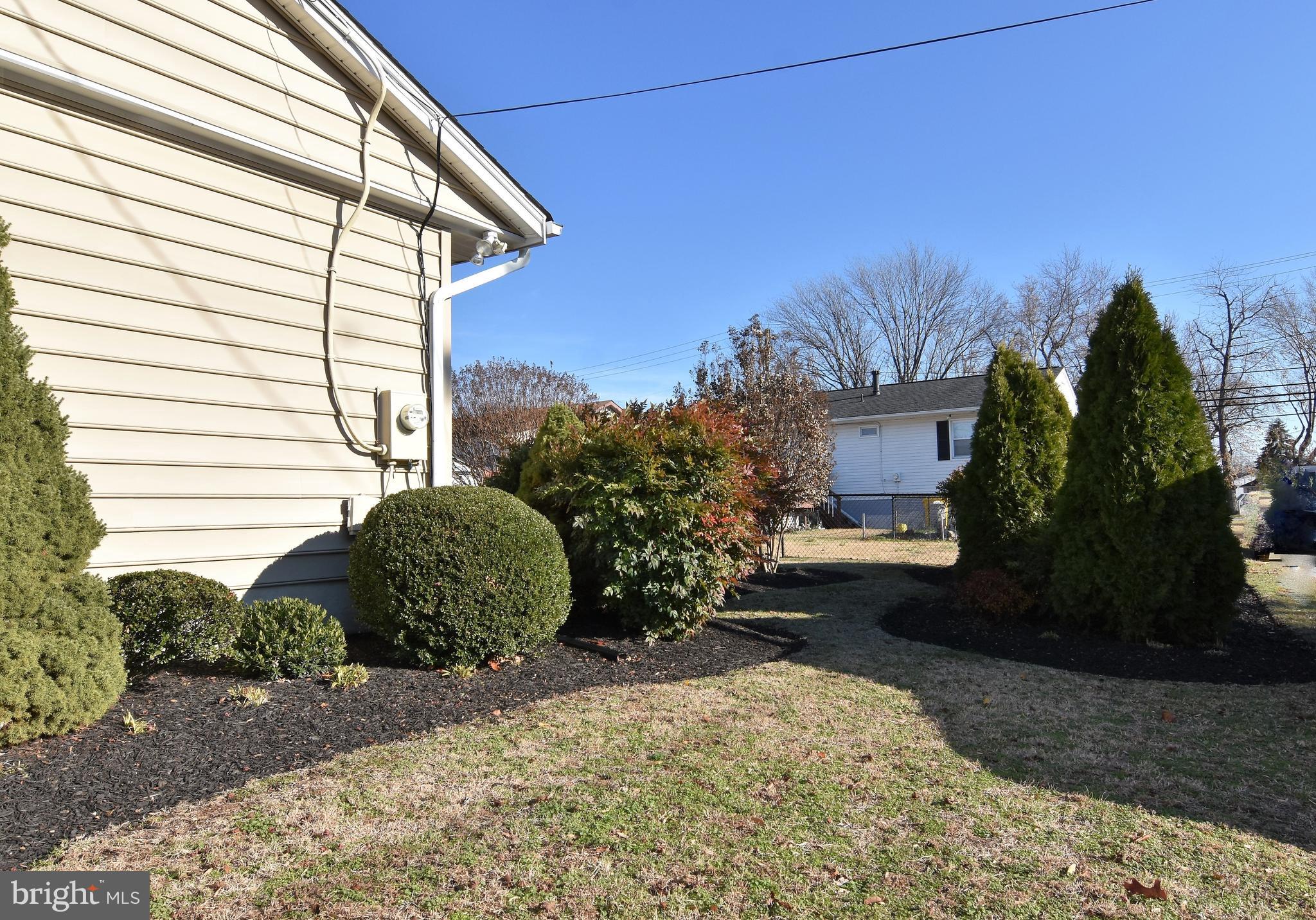 RIVIERA BEACH - Residential