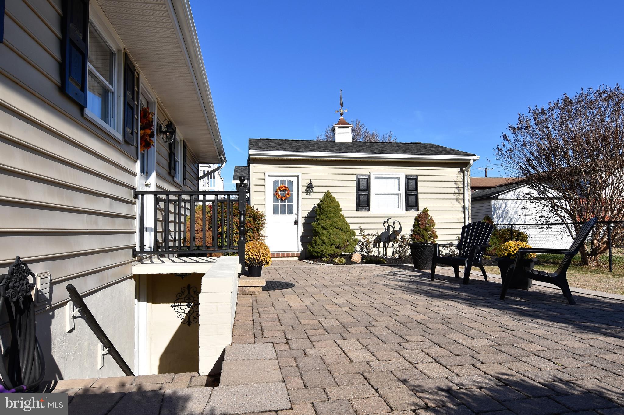 RIVIERA BEACH - Residential