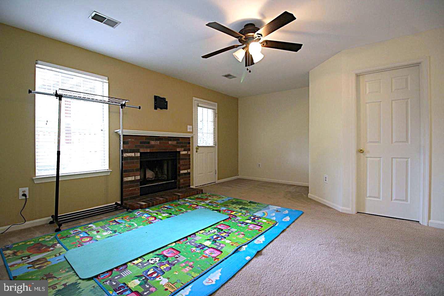 CENTRE RIDGE - Residential Lease