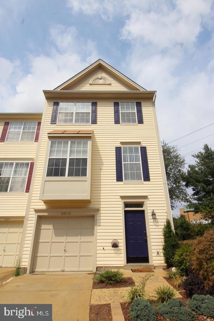 CENTRE RIDGE - Residential Lease