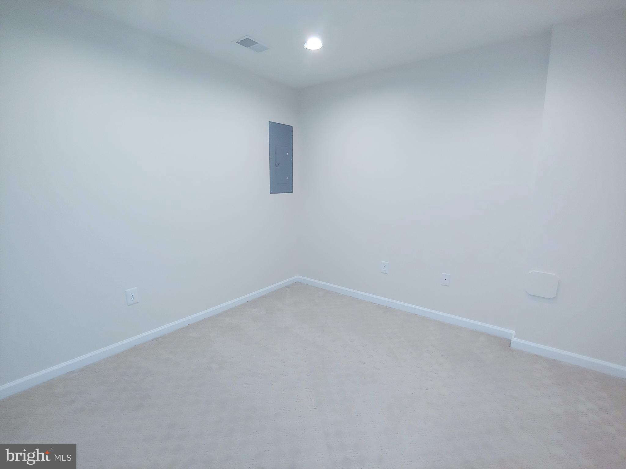 PINEY ORCHARD - Residential Lease