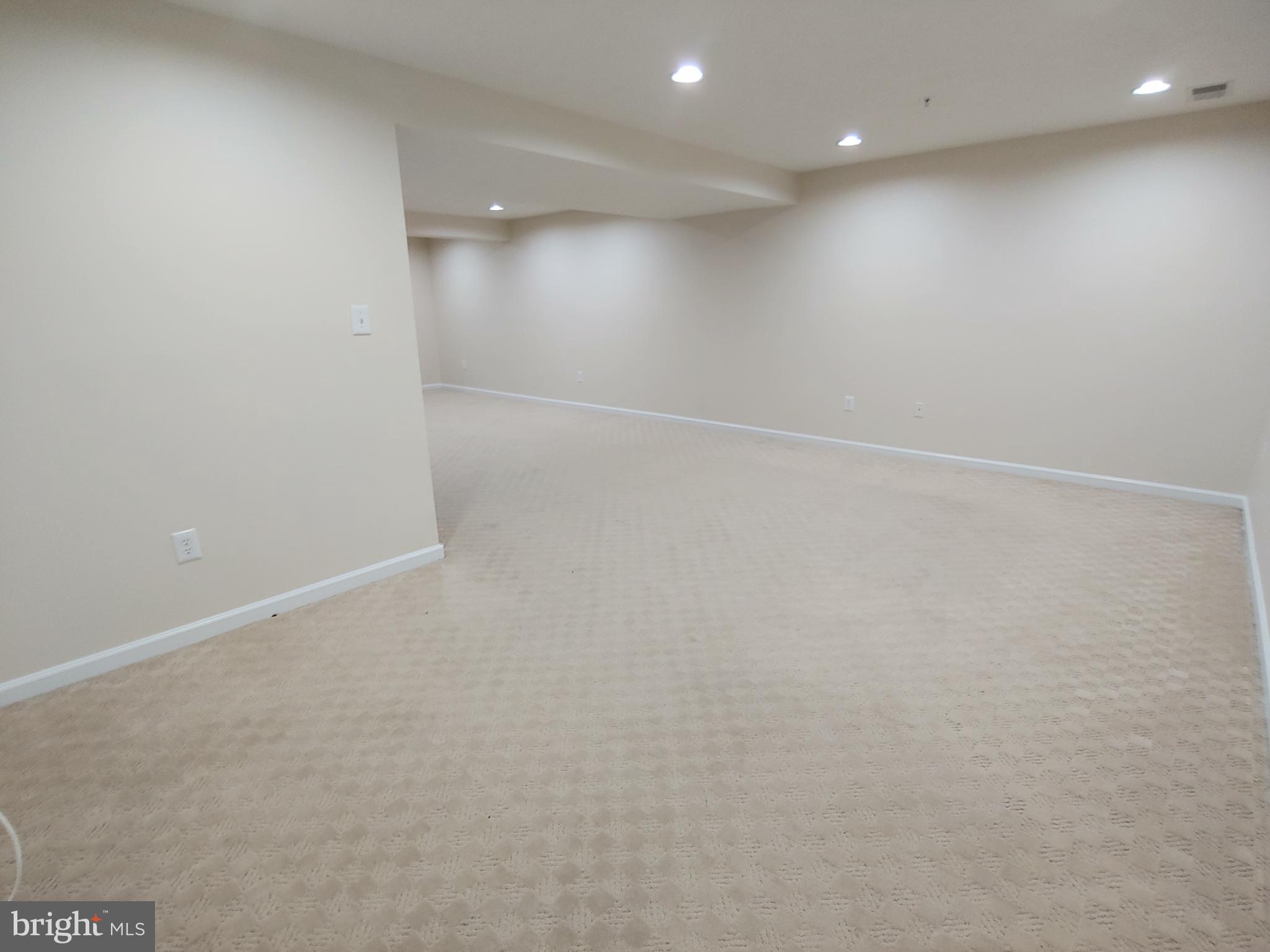 PINEY ORCHARD - Residential Lease