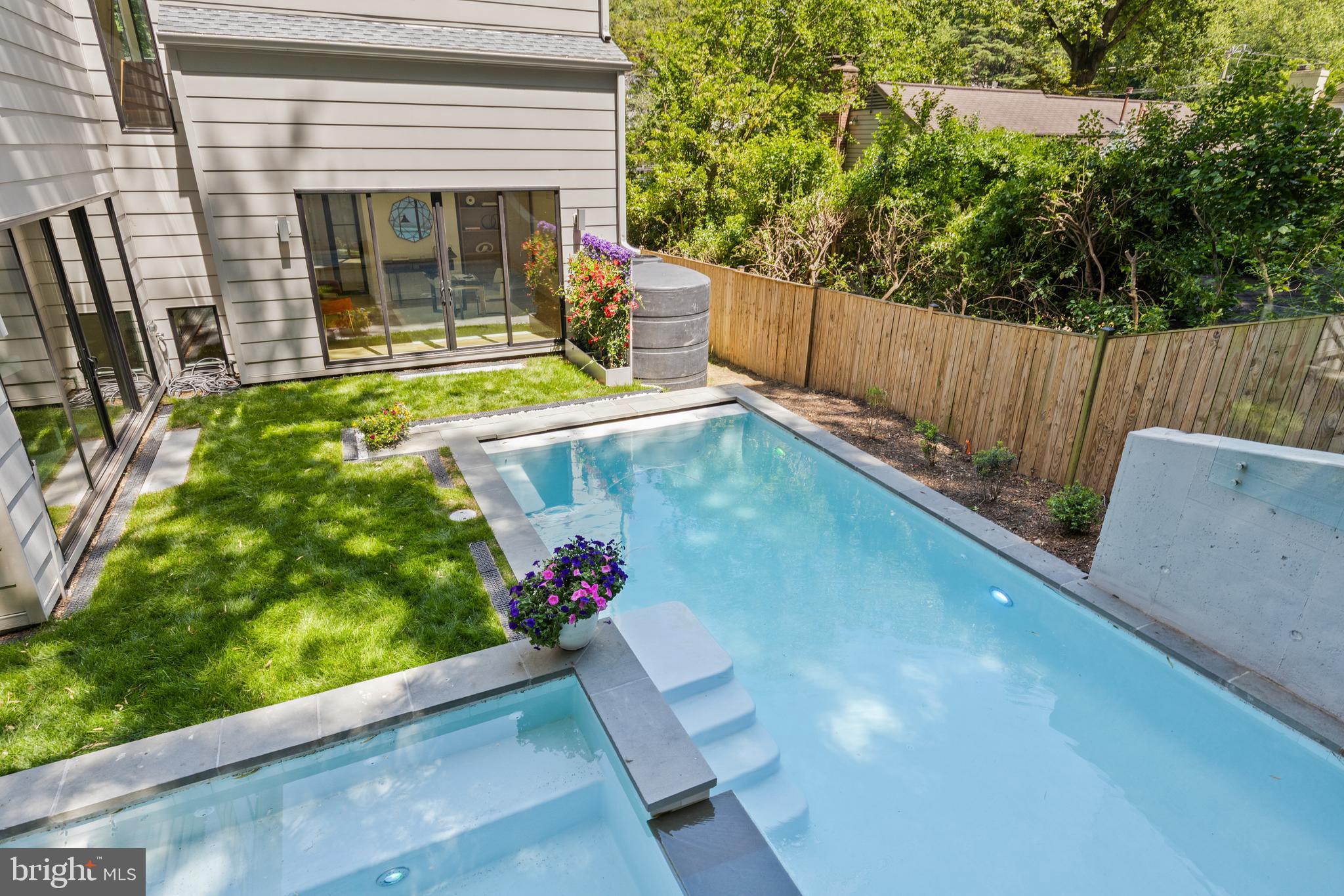 BROYHILL FOREST - Residential