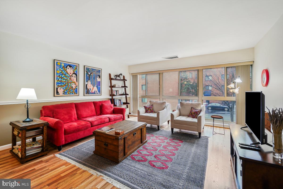 SUSSEX HOUSE - Residential