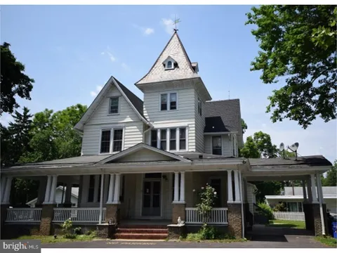 MLS: NJCD2056184