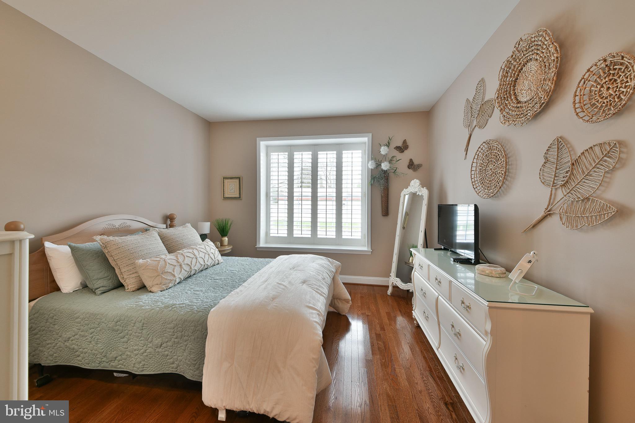 COURTYARDS - Residential