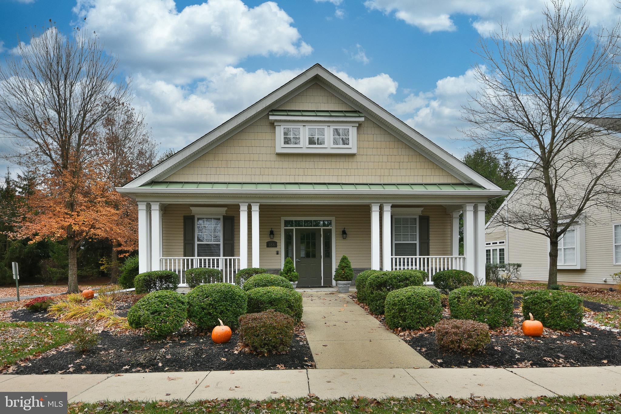 COURTYARDS - Residential