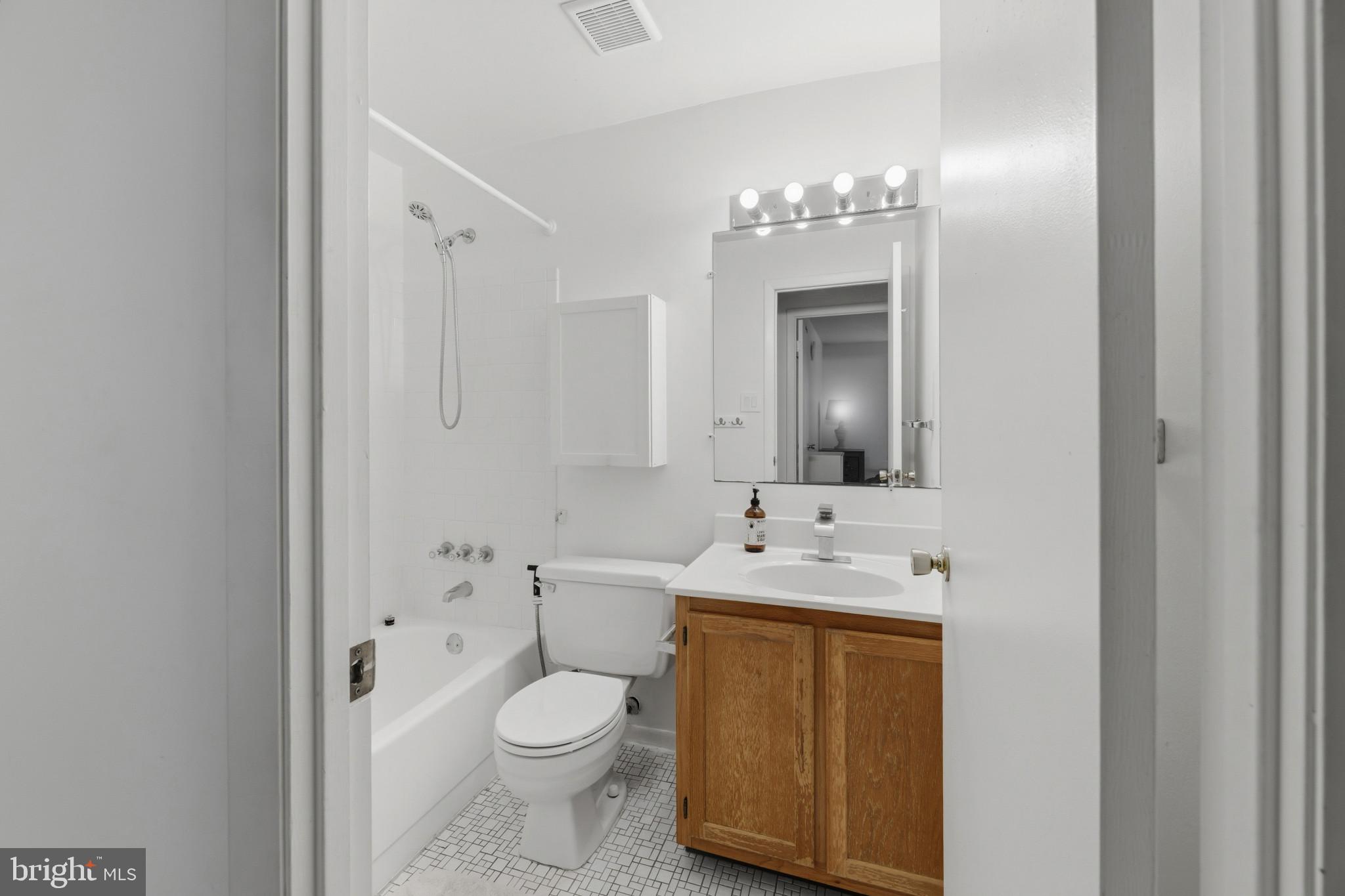HICKORY RIDGE - Residential