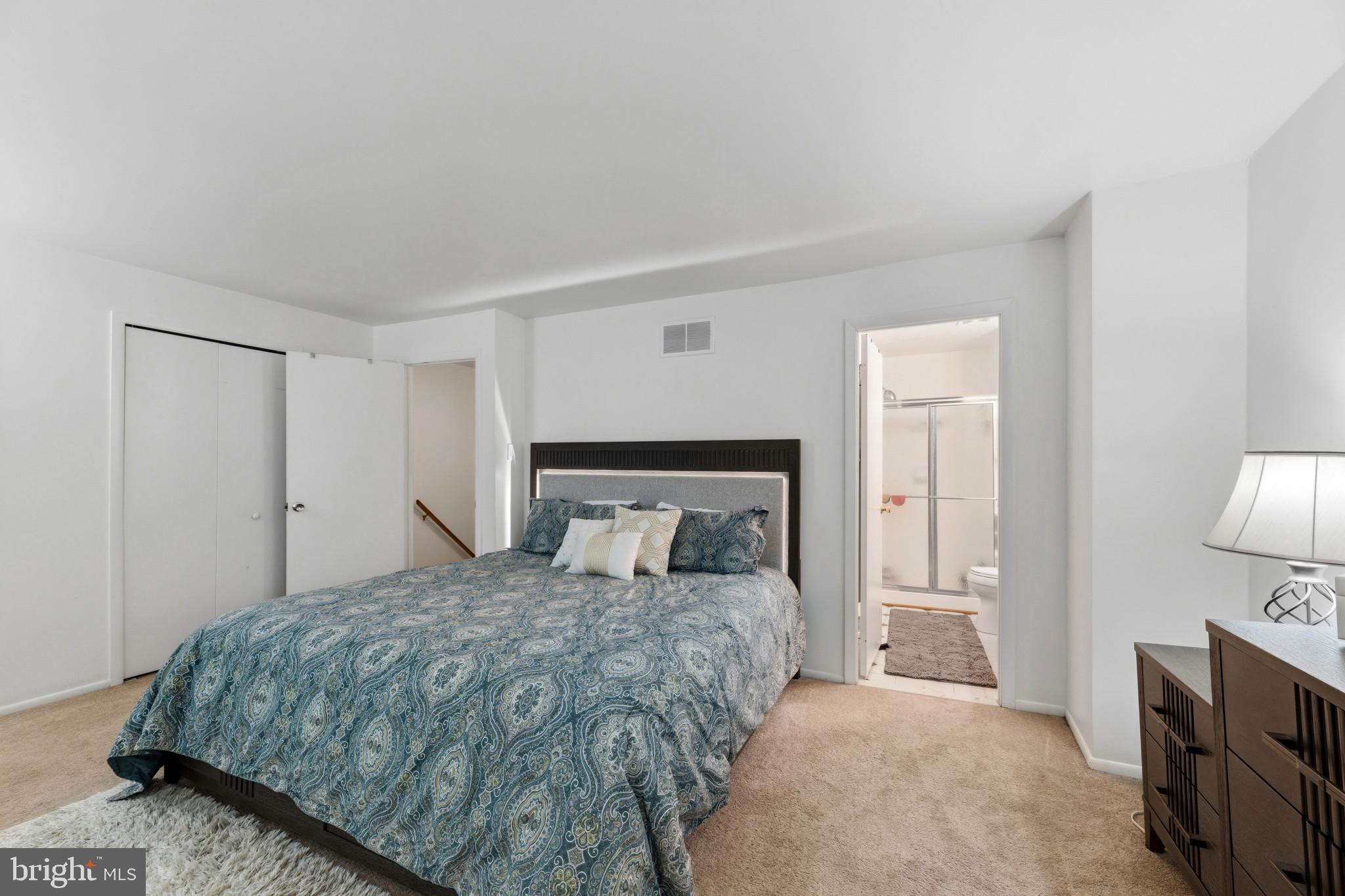 HICKORY RIDGE - Residential