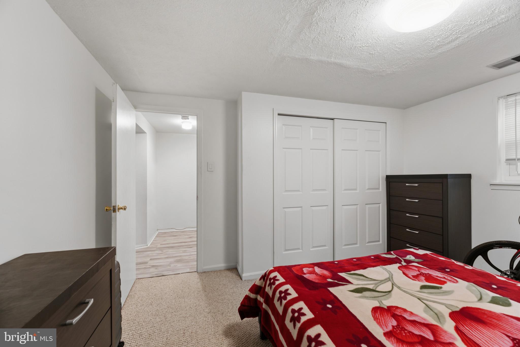 HICKORY RIDGE - Residential