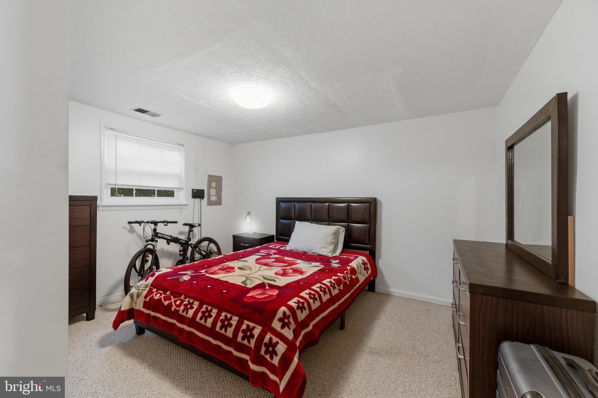 HICKORY RIDGE - Residential