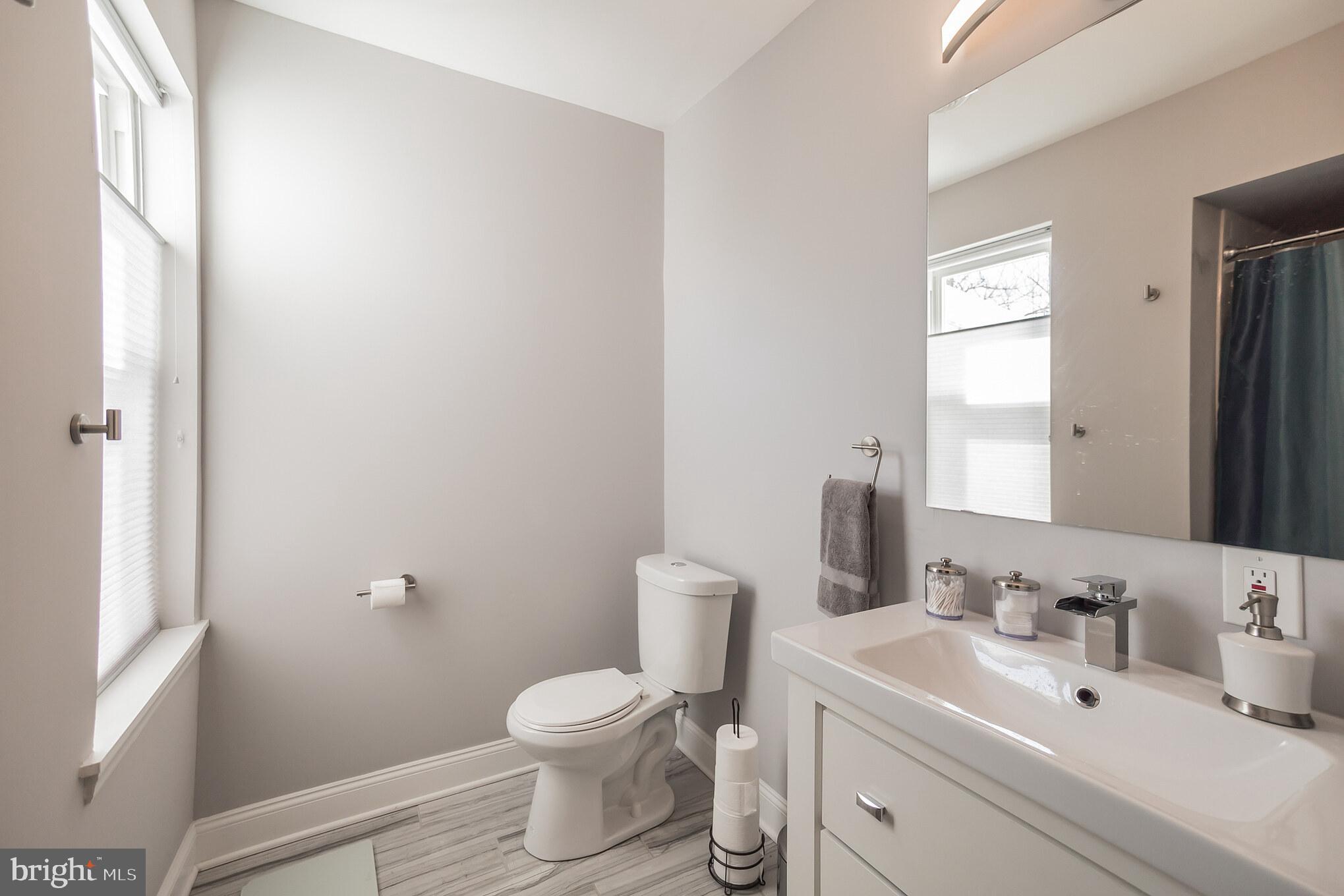 POINT BREEZE - Residential Lease