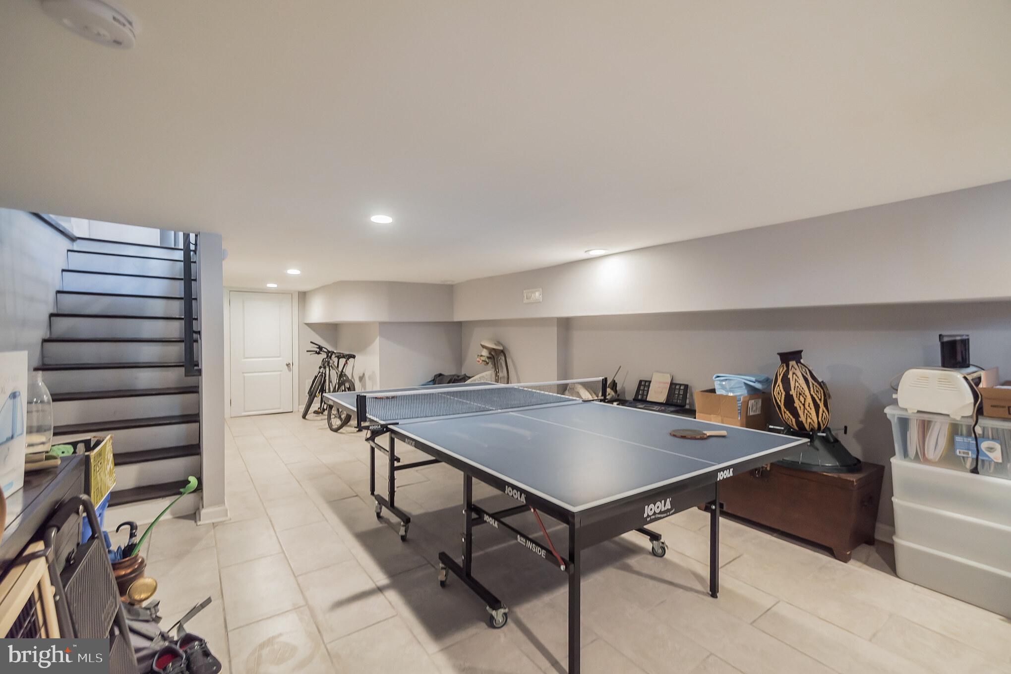 POINT BREEZE - Residential Lease