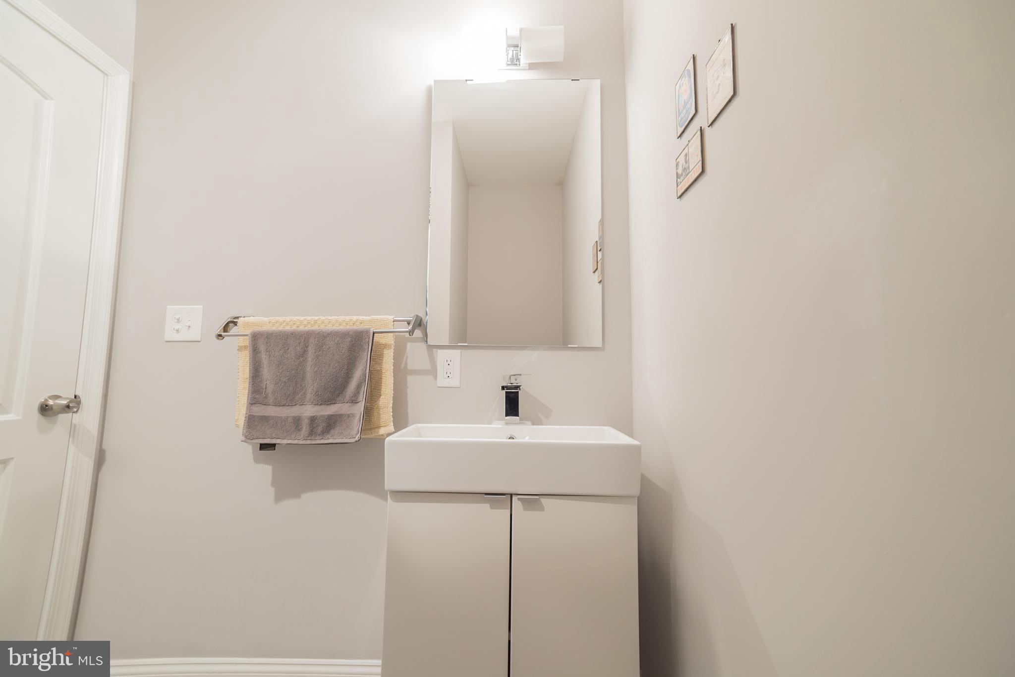 POINT BREEZE - Residential Lease