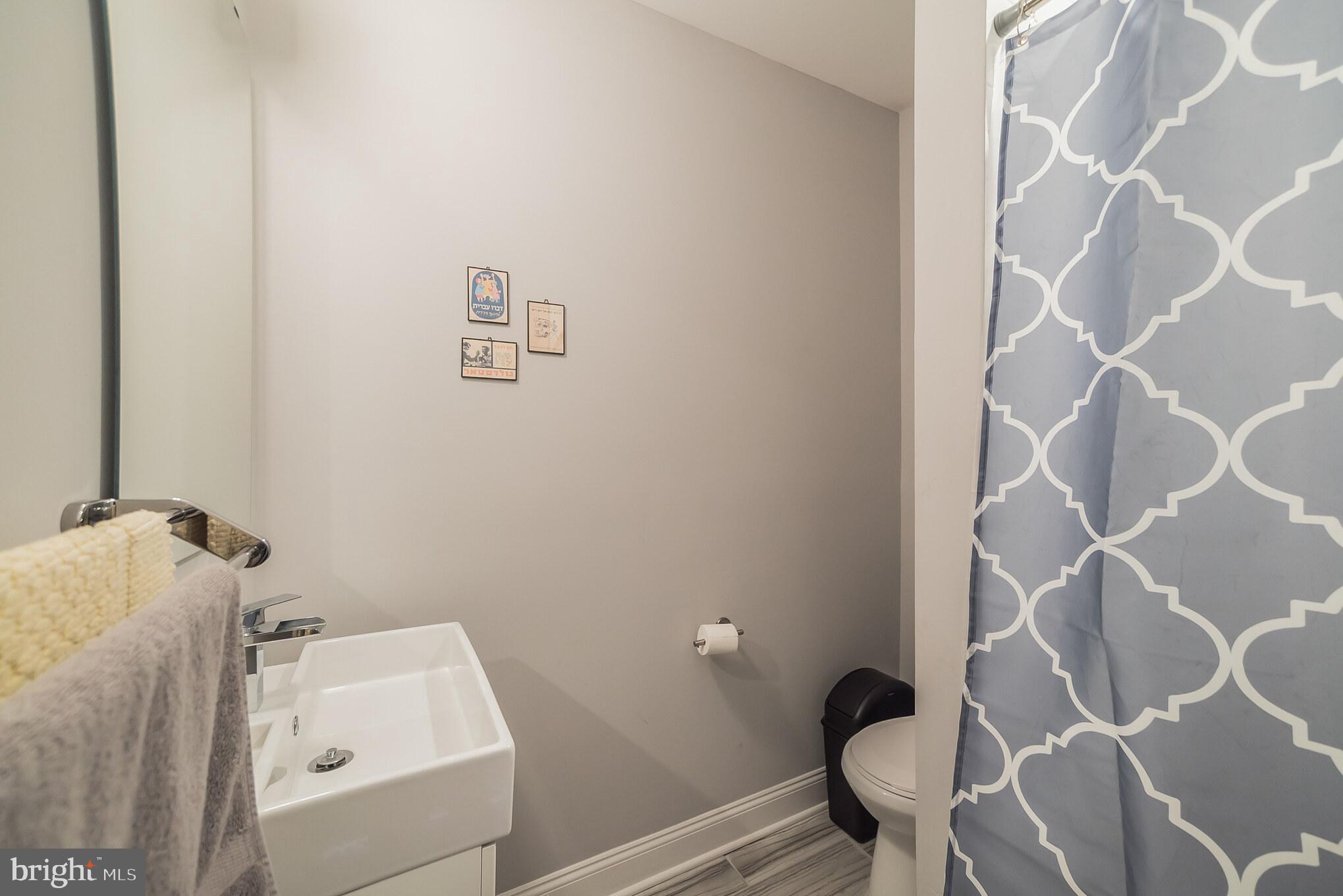 POINT BREEZE - Residential Lease