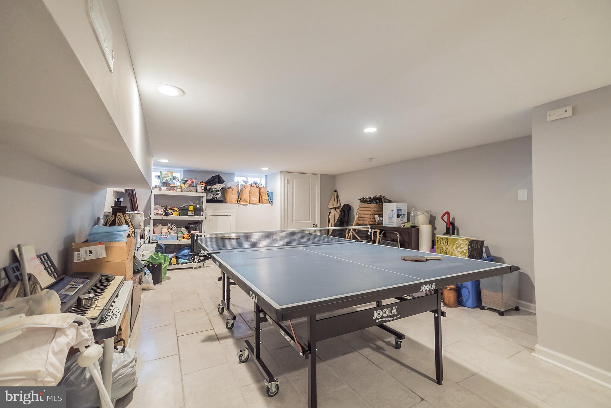 POINT BREEZE - Residential Lease